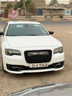 کرایسلەر 300